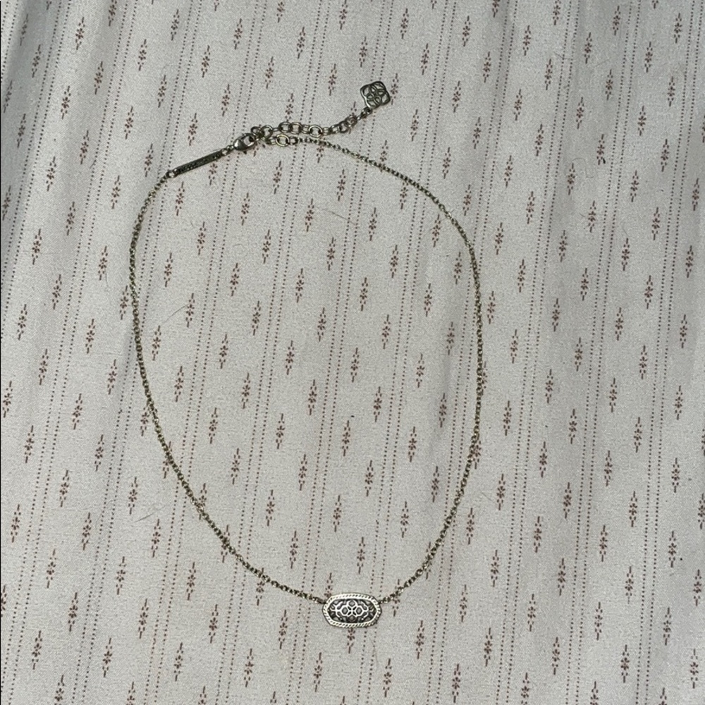 Kendra Scott pendant